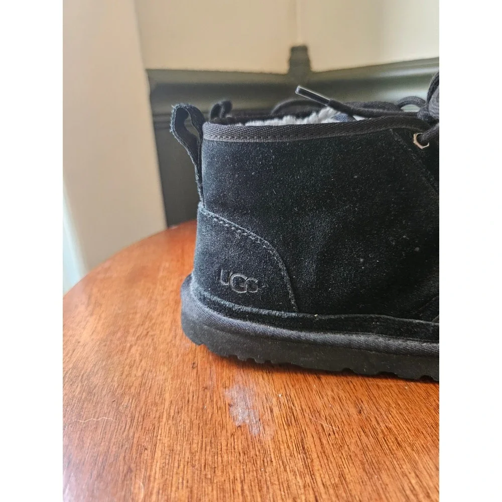 UGG Mens Neumel Black‎ Suede Shearling Lined Lace Up Chukka Boots 3236 Size 9
